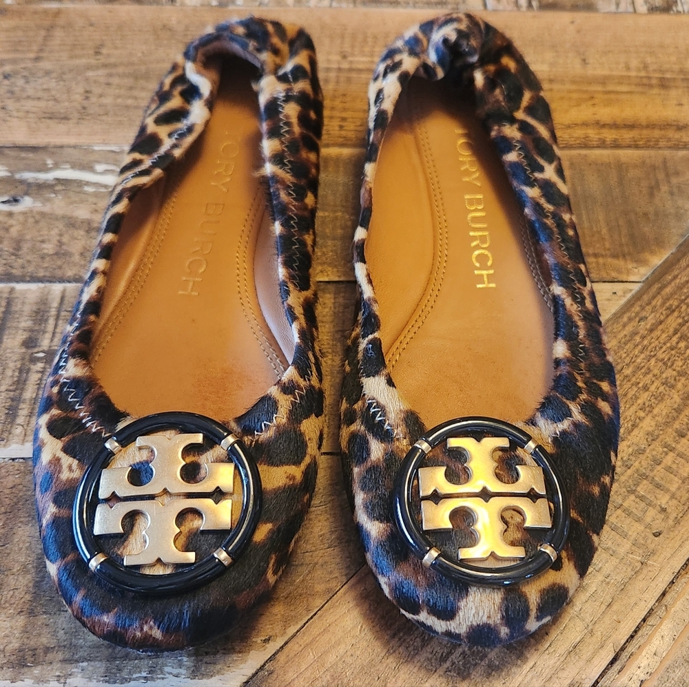 Tory Burch MULTI-LOGO LEOPARD ELASTIC BALLET FLATS Size 5.5 - Picture 4 of 14